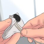 3 روش ساده برای آموزش تمیز کردن هندزفری گوشی
