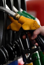آیا کشیدن ناگهانی کارت سوخت از سهمیه بنزین کم می کند؟
